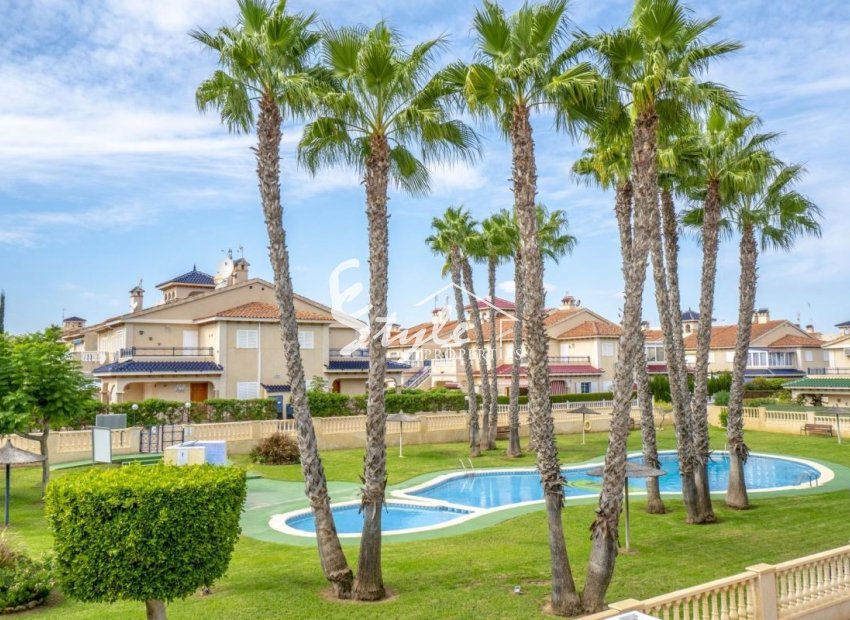 For sale corner townhouse with 3 beds in Zeniamar, Playa Flamenca, Orihuela Costa. ID2793