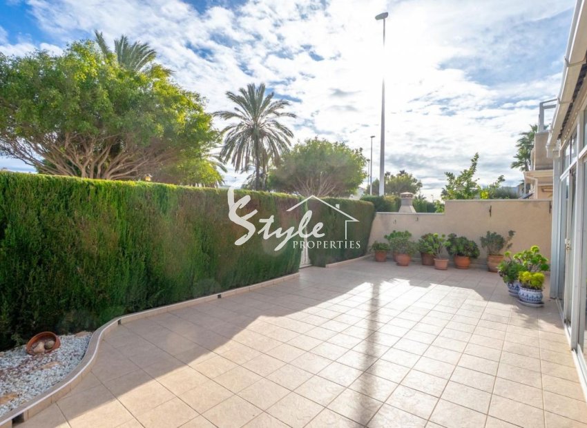 For sale corner townhouse with 3 beds in Zeniamar, Playa Flamenca, Orihuela Costa. ID2793