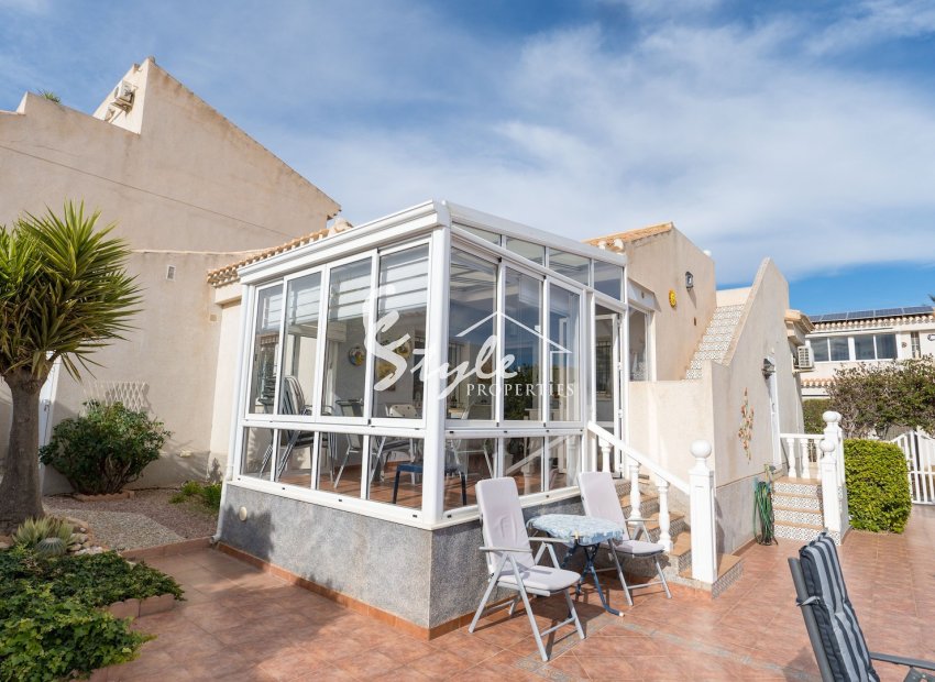 For sale detached one-level villa of 3 bedrooms in Playa Flamenca, Costa Blanca, Spain. ID2334