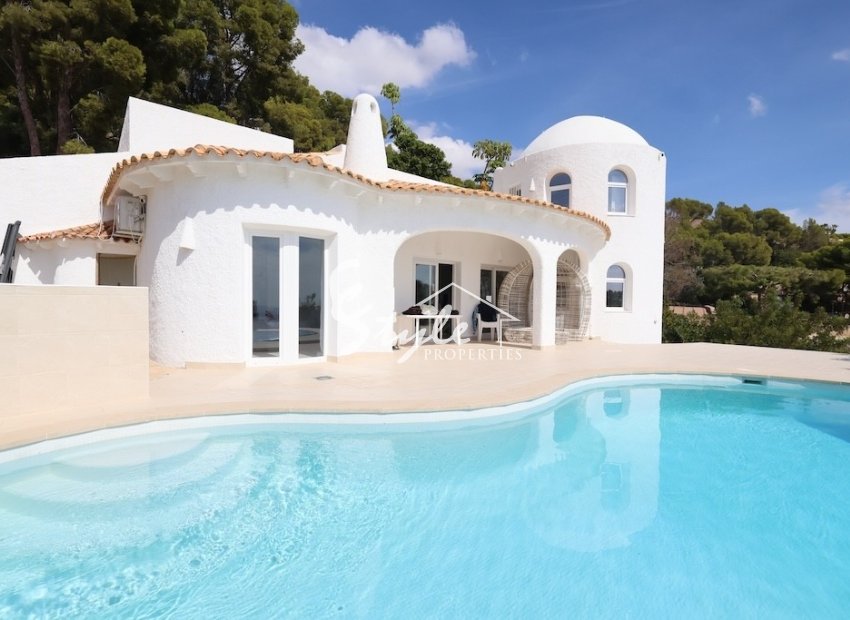 For Sale Detached Villa with Private Pool and Panoramic Sea Views in Altea, Costa Blanca, Spain. ID1309