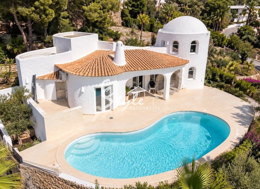For Sale Detached Villa with Private Pool and Panoramic Sea Views in Altea, Costa Blanca, Spain. ID1309