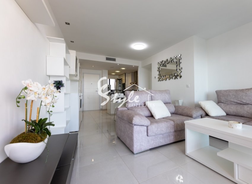 For sale frontline apartment in Sea Senses, Punta Prima, Costa Blanca. ID2345
