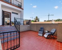 For Sale Large Sunny Apartment of 2 Beds, with Parking and 2 Terraces in La Ciñuelica, Punta Prima, Costa Blanca. ID3676