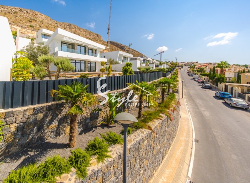 For sale new villa with sea views In Benidorm, Finestrat, Costa Blanca, Spain.ON1249