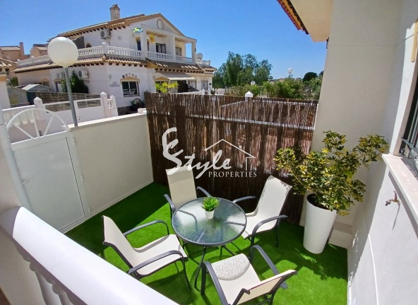For sale renovated townhouse with 3 bedrooms in Los Altos, Punta Prima, Costa Blanca. ID2818