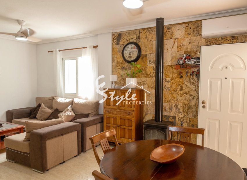For sale Semi-Detached House in Zeniamar, Orihuela Costa with Private Garden, Solarium and Communal Pool. ID1467