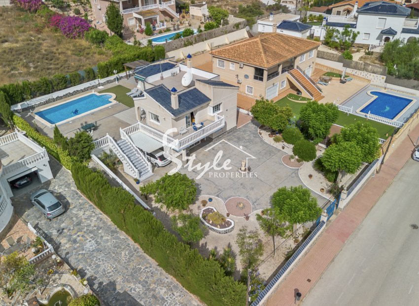 For Sale Spacious Detached House with Private Pool in Lomas de La Juliana, Algorfa, Costa Blanca. ID1307
