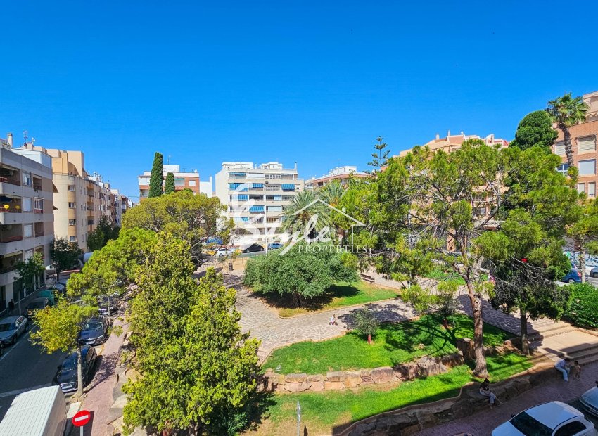 For Sale Stylish Apartment Close to Sea in Torrevieja, Costa Blanca, Spain. ID3078