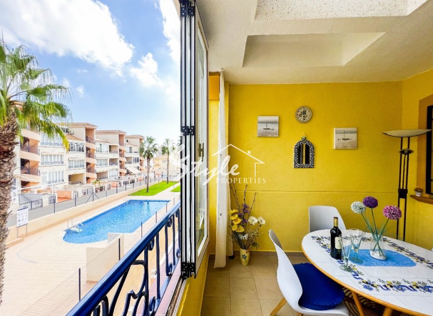 For sale top floor apartment in Don Sancho, Cinuelica, Punta Prima, Los Altos, Costa Blanca, Spain. ID1606