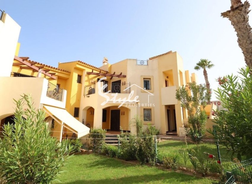 For Sale Top Floor Apartment in Punta Marina, Punta Prima, Costa Blanca. ID3661