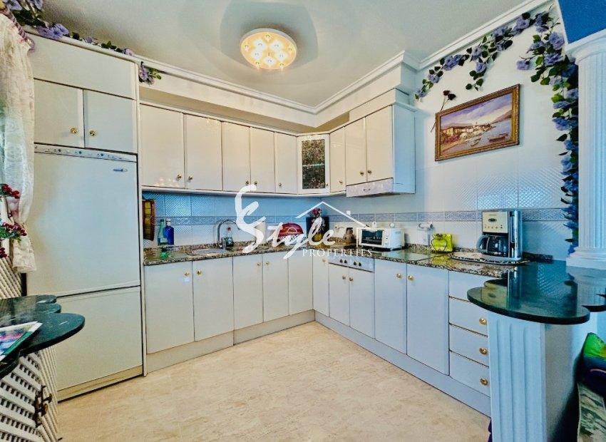 Купить Апартаменты в Сьюдад-Кесада на Коста Бланке, недалеко от моря. ID 6223