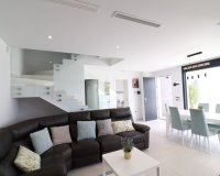 Купить виллу около моря в Сан-Мигель-де-Салинас. ID 6226