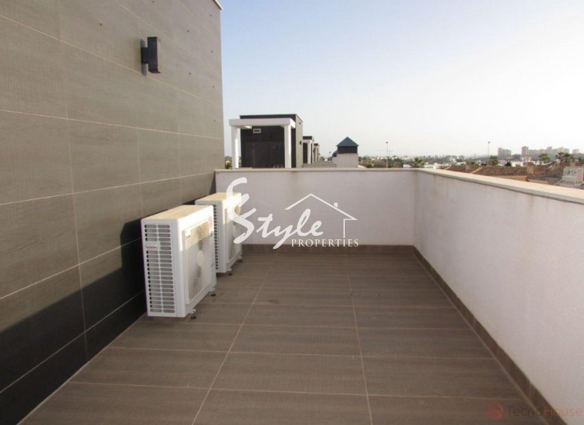 Купить виллу рядом с морем в Ломас де Кабо Роиг, Ориуэла Коста на Коста Бланке. ID 4994