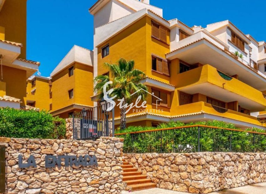 Квартира на первом этаже в La Entrada, Punta Prima , Costa Blanca. ID2746
