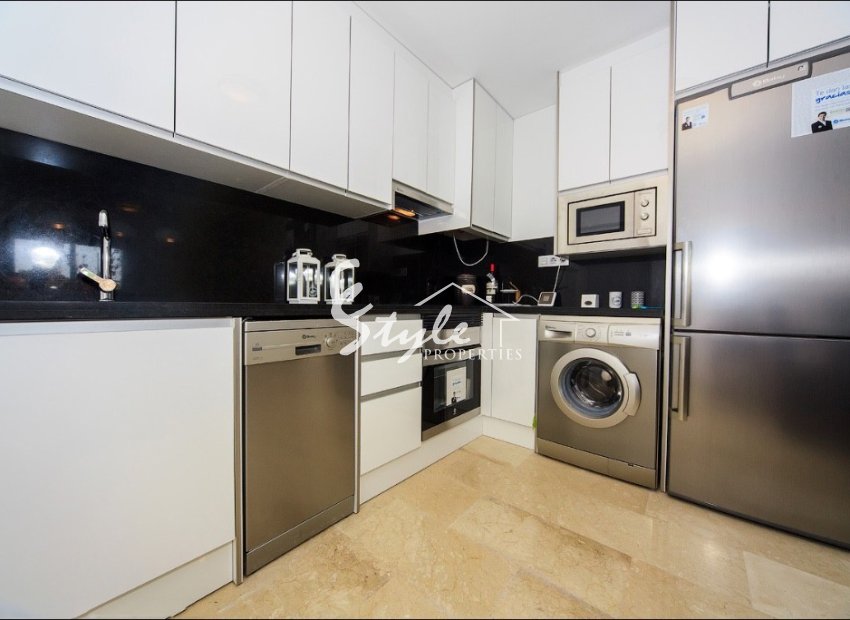 Квартиры от застройщика в Вилламартин, Villamartin Аликанте, Коста Бланка, Испания.ON1905