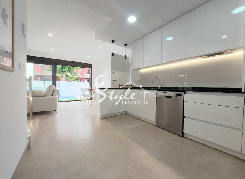 Llave en mano villas de obra nueva  en venta en San Pedro del Pinatar, Murcia, España. ON1532