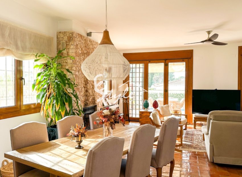 Luxury Mediterranean Villa in Dehesa de Campoamor – 800m from the Sea with Private Pool. Costa Blanca, Spain. ID2789