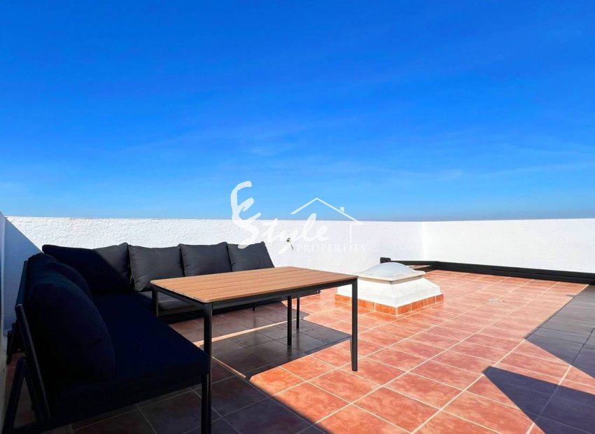 Moderna casa adosada en venta en Los Balcones, Torrevieja, Costa Blanca. ID1705