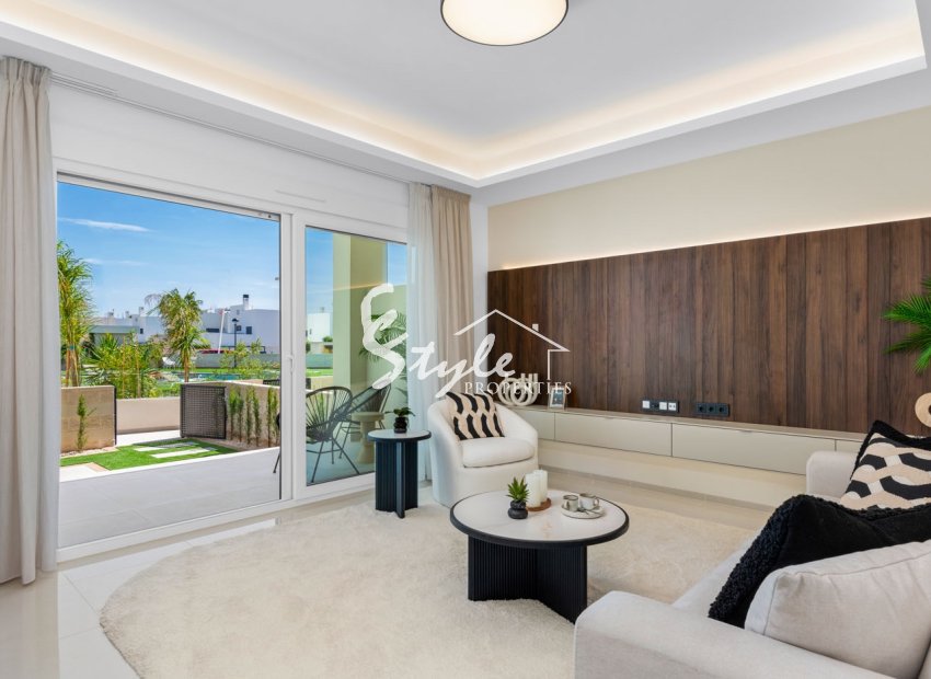 Modernos áticos en Quesada, Costa Blanca Sur, España. ON1408_A