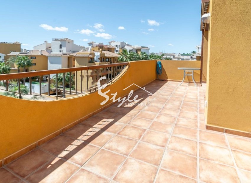 На продажу квартира у моря в Пунта Прима, Ла Энтрада, Коста Бланка. ID1359