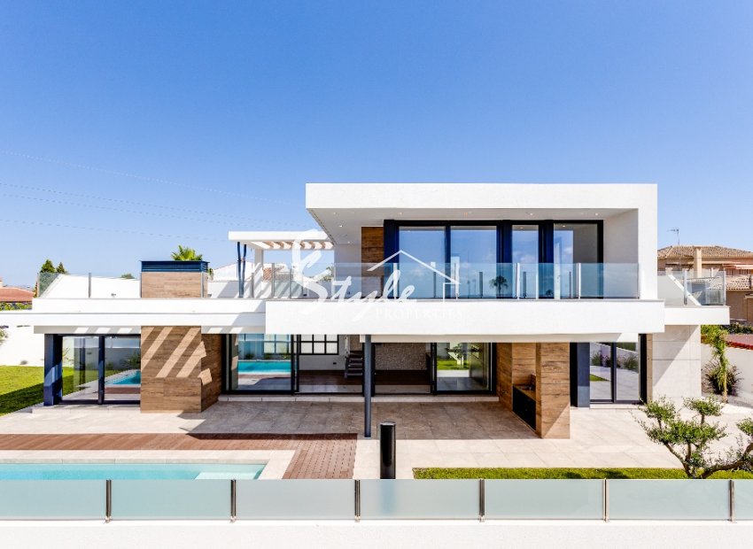 На продажу вилла класса люкс в Сьюдад Кесада б  Коста Бланка. ON1086