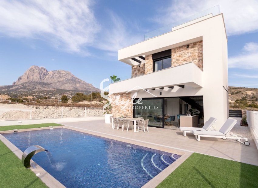 New 3 beds villa for sale close to Benidorm in Costa Blanca. ID: ON1138