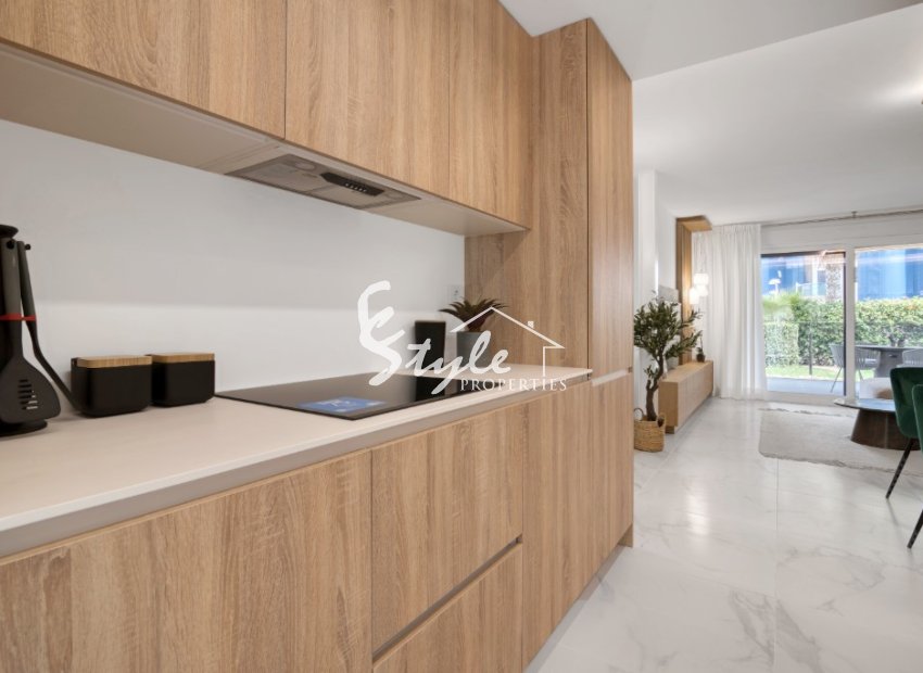 New build beachside penthouse for sale in Torrevieja, Alicante, Costa Blanca, Spain ON1493_A