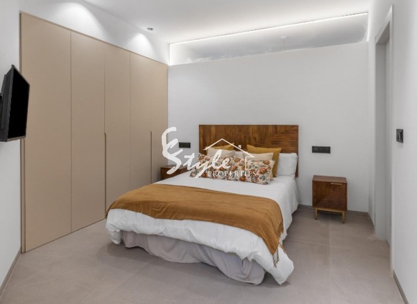 New build ground floor apartments for sale close to sea in Torrevieja, Costa Blanca, Spain ON1901