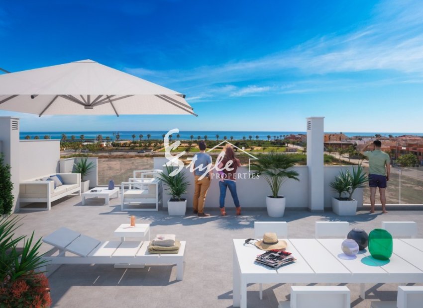 New build penthouse close to the beach in Torre de la Horadada, Costa Blaca, Spain. ON1820