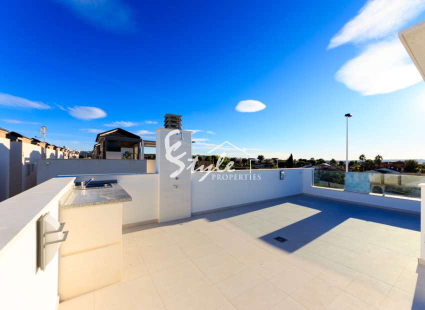 New build townhouse for sale in Pilar de la Horadada, Costa Blanca, Spain. ON1478