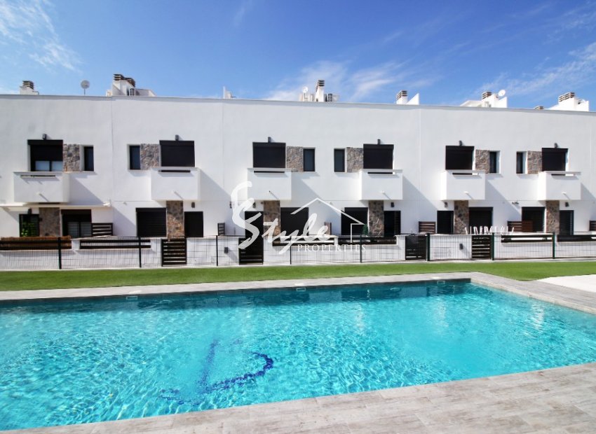 New build townhouse for sale in Pilar de la Horadada, Costa Blanca, Spain. ON1478