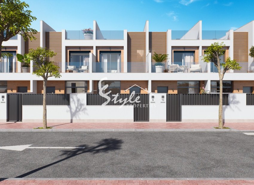 New build townhouse for sale in San Pedro del Pinatar, Murcia, Spain. ON1620