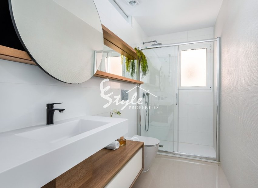 New build townhouse in Ciudad Quesada, Costa Blanca, Spain. ON1646