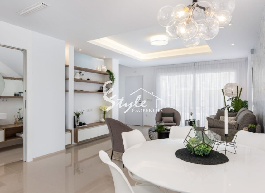 New build townhouse in Ciudad Quesada, Costa Blanca, Spain. ON1789