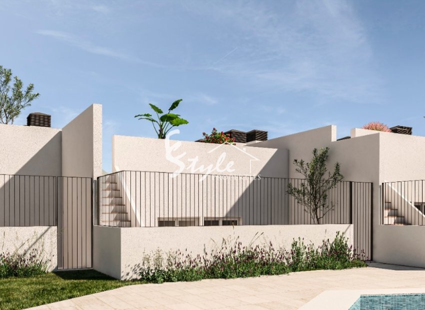 New build townhouses in Monforte del Cid, Costa Blanca, Spain. ON1666