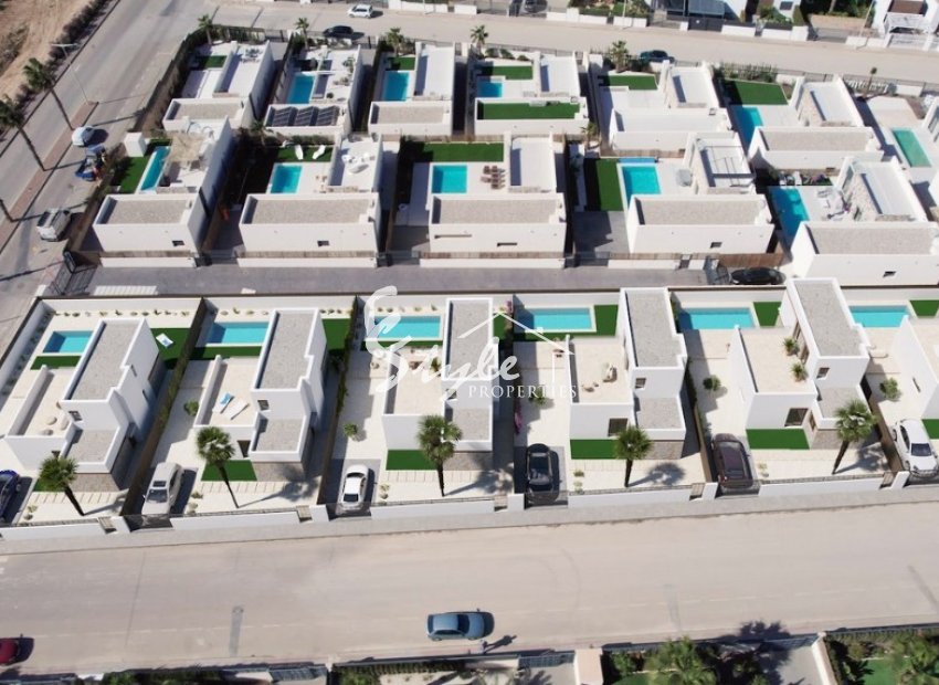 New build villas for sale in La Finca Golf, Costa Blanca, Spain. ON1844