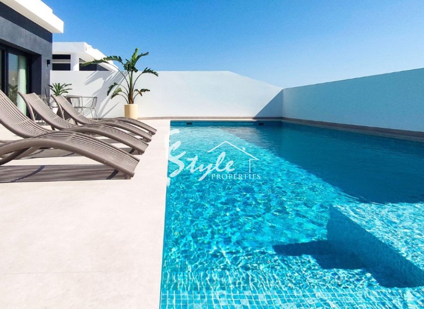 New villa for sale in  Ciudad Quesada, Alicante, Costa Blanca. ON1898