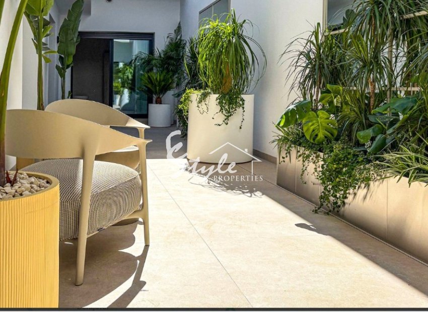 New villa for sale in  Ciudad Quesada, Alicante, Costa Blanca. ON1898