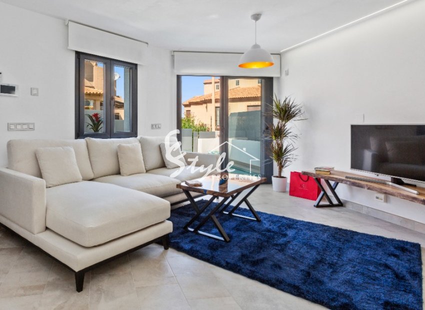 New villa with plot and private pool for sale in La Mata 150m to the sea.ON1350 