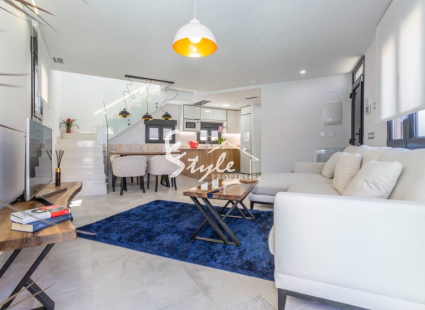 New villa with plot and private pool for sale in La Mata 150m to the sea.ON1350 