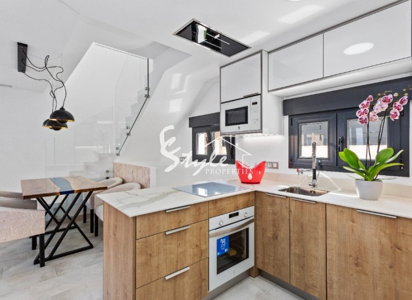 New villa with plot and private pool for sale in La Mata 150m to the sea.ON1350 