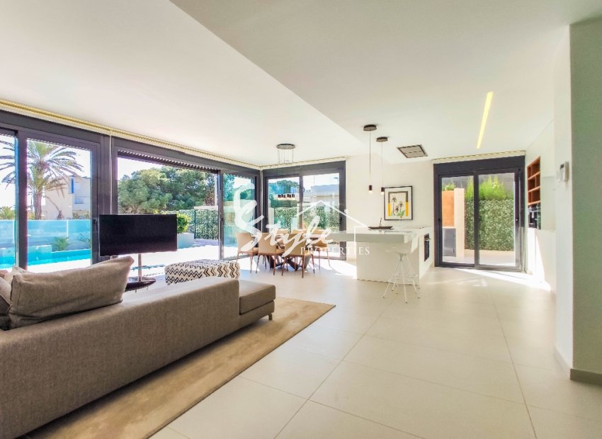 Новостройки - Вилла - Кампоамор - Дееса де Кампоамор