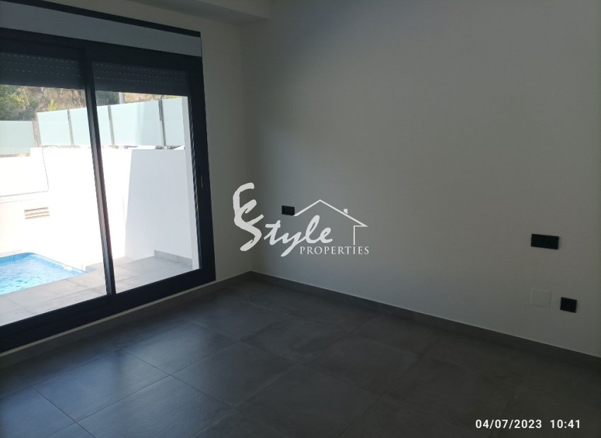 Новые таунхаусы на продажу в Вильямартине, Коста Бланка, Испания. ОN1782