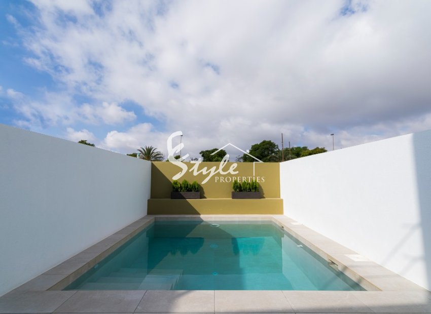 Новые таунхаусы в Пилар де ла Орадада, Коста-Бланка, Испания. ON1483_2