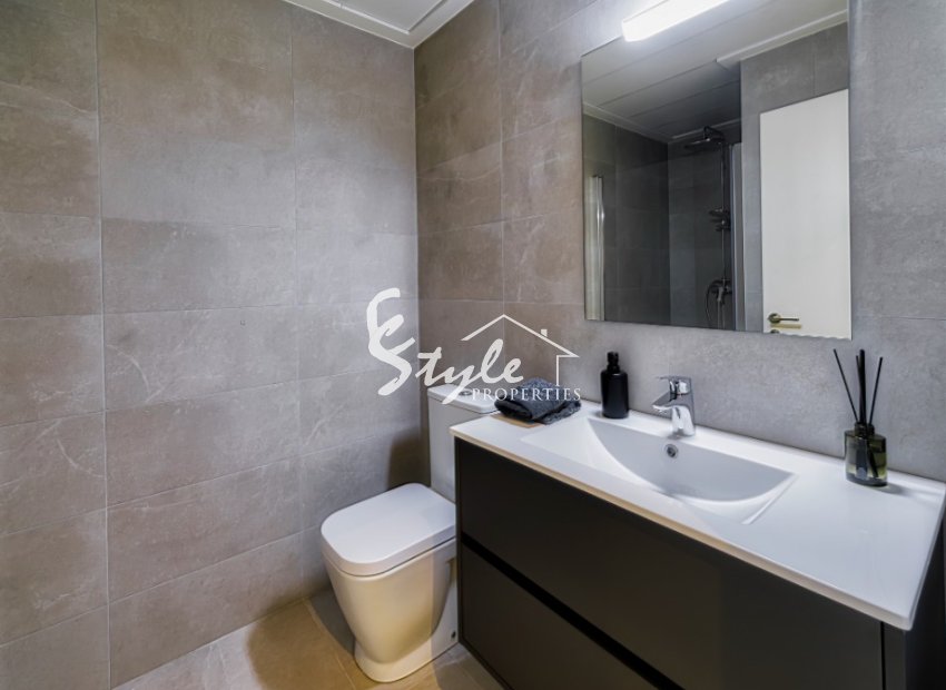 Новые таунхаусы в Пилар де ла Орадада, Коста-Бланка, Испания. ON1483_3