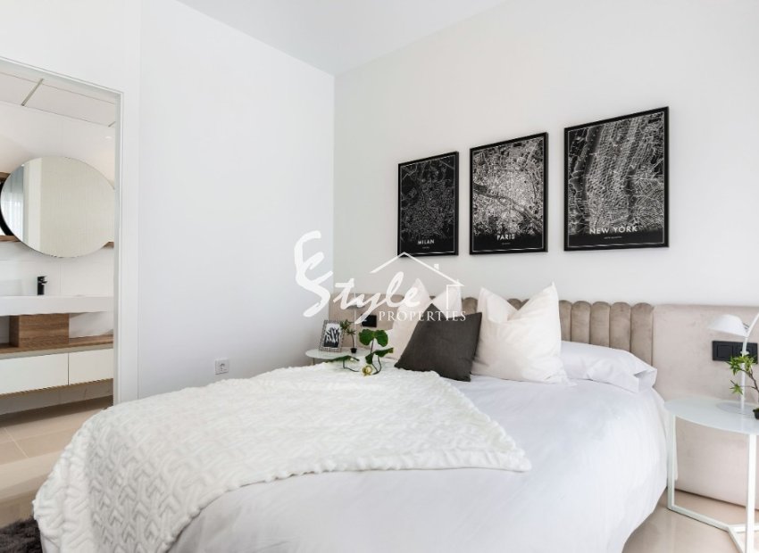 Новый таунхаус в Сьюдад Кесада, Коста Бланка, Испания. ОN1646