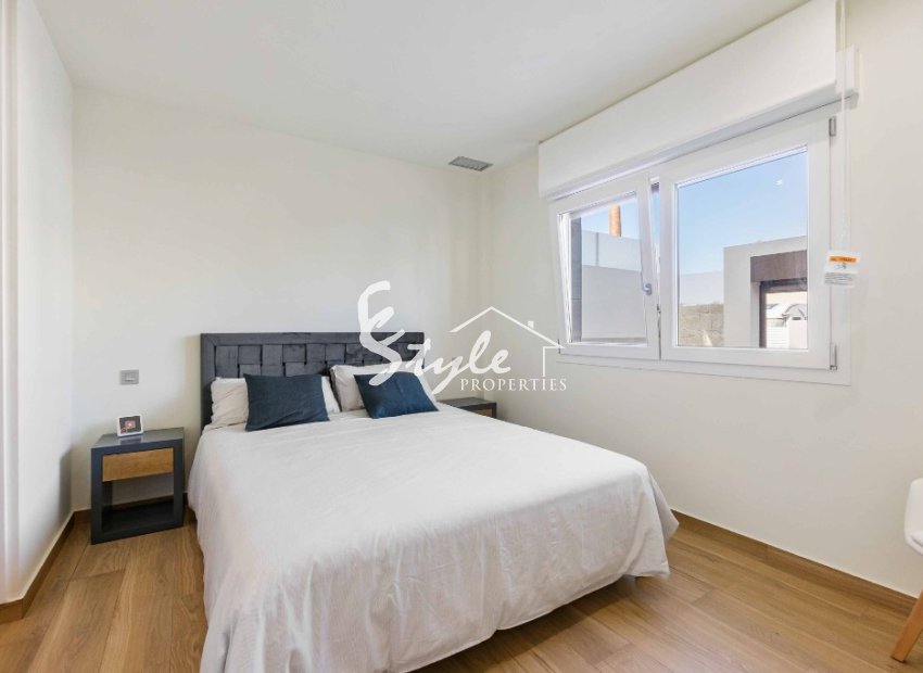 Nueva villa en venta en Rojales, Costa Blanca, España. ON1720