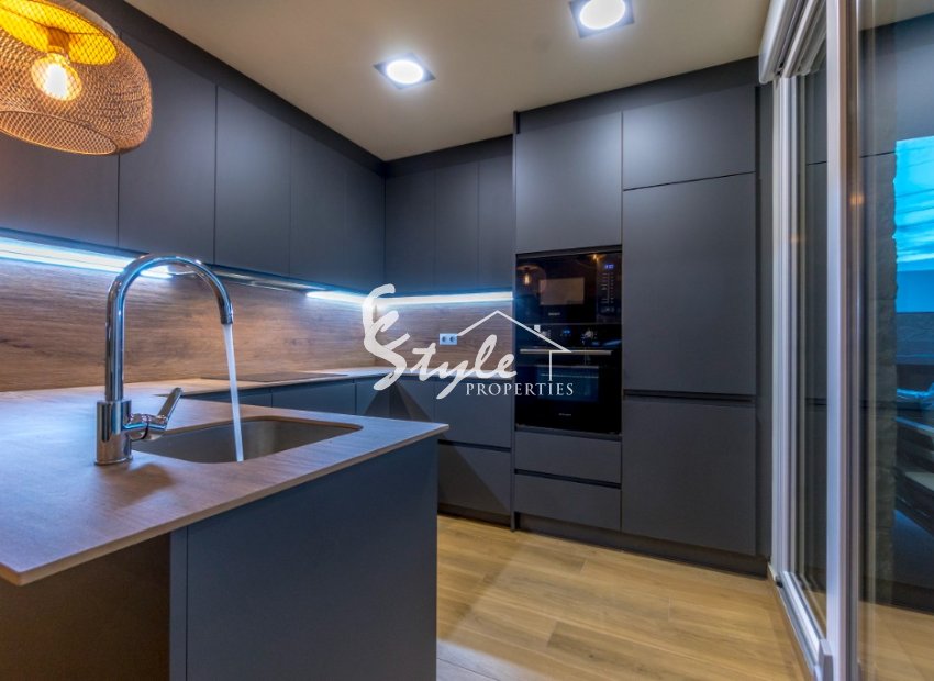 Nueva villa en venta en Rojales, Costa Blanca, España. ON1720