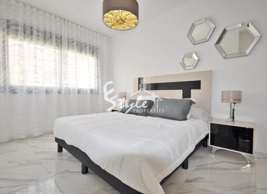 ?Nueva villa en venta en San Miguel de Salinas, Costa Blanca, España. ON417