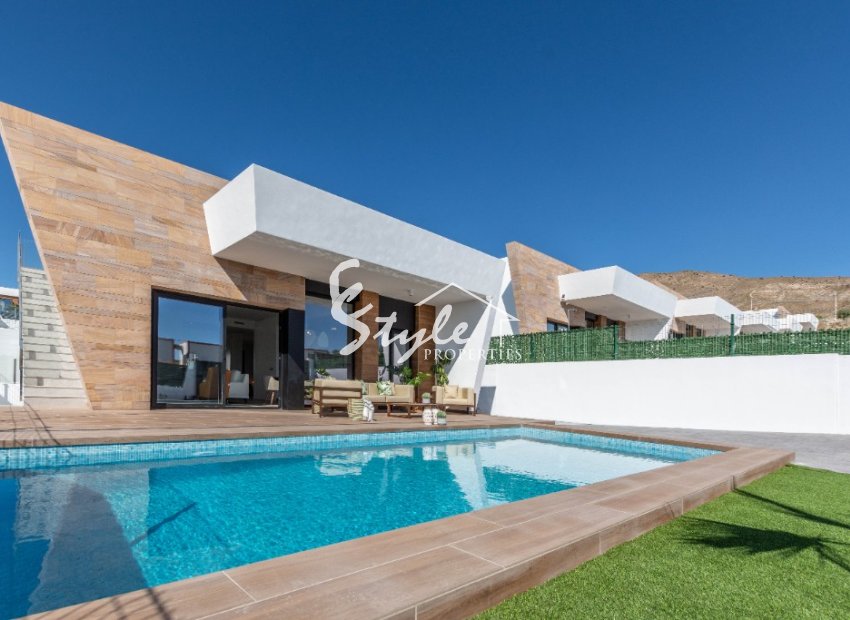 ​Nuevas villas con piscina  en venta en Benidorm,  Alicante, Costa Blanca.ON529